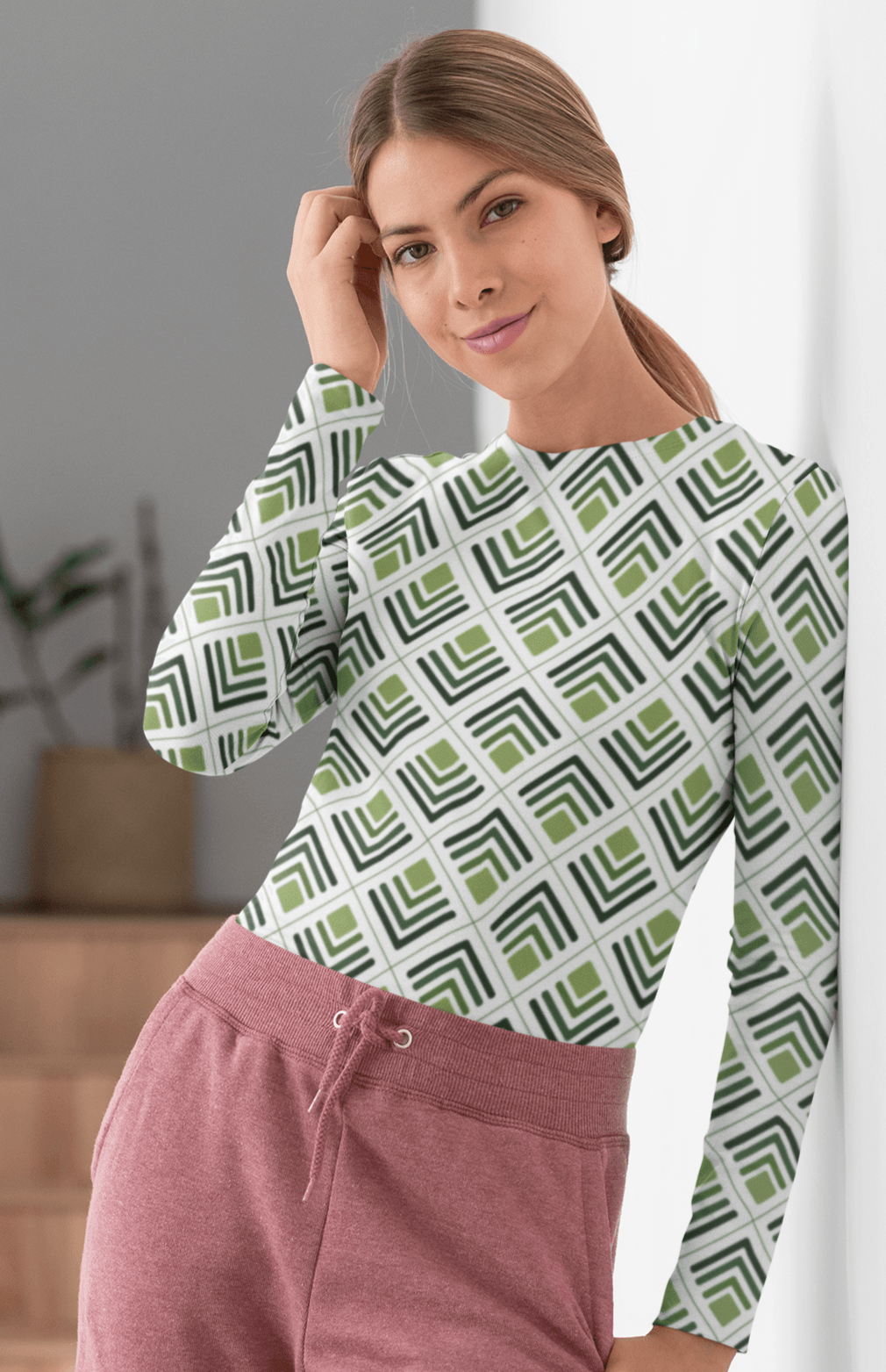 Women's Full Sleeves Print T-Shirt