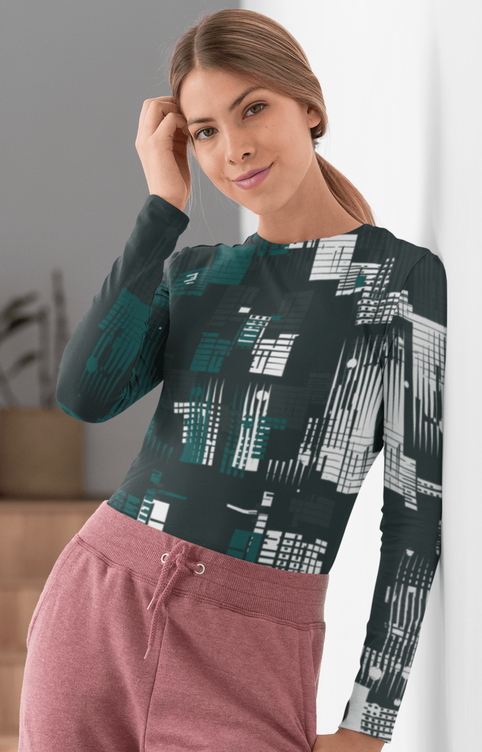 Women's Full Sleeves Print T-Shirt